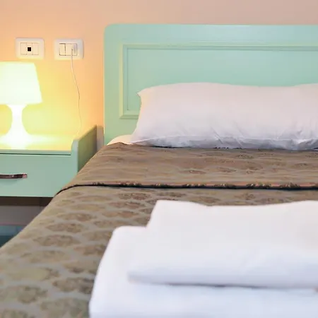 ゲストハウス メアリー *