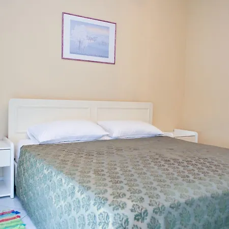 Гостевой дом Mary Тирана